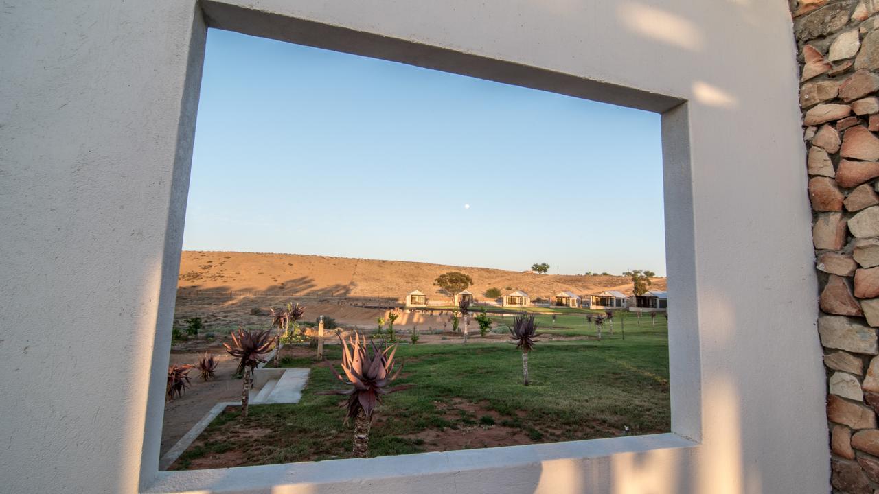 Vanrhynsdorp Letsatsi Lodge المظهر الخارجي الصورة